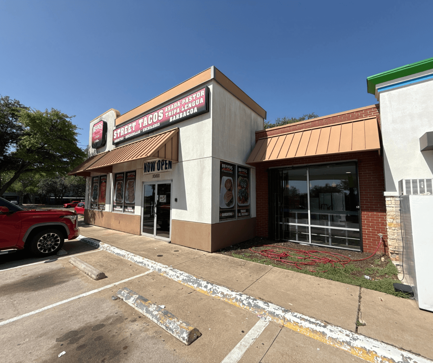 Sucursal W Parmer Lane